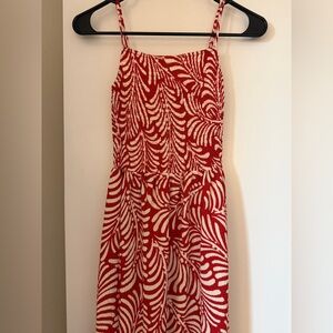 Red and White Patterned Sleeveless Midi Dress